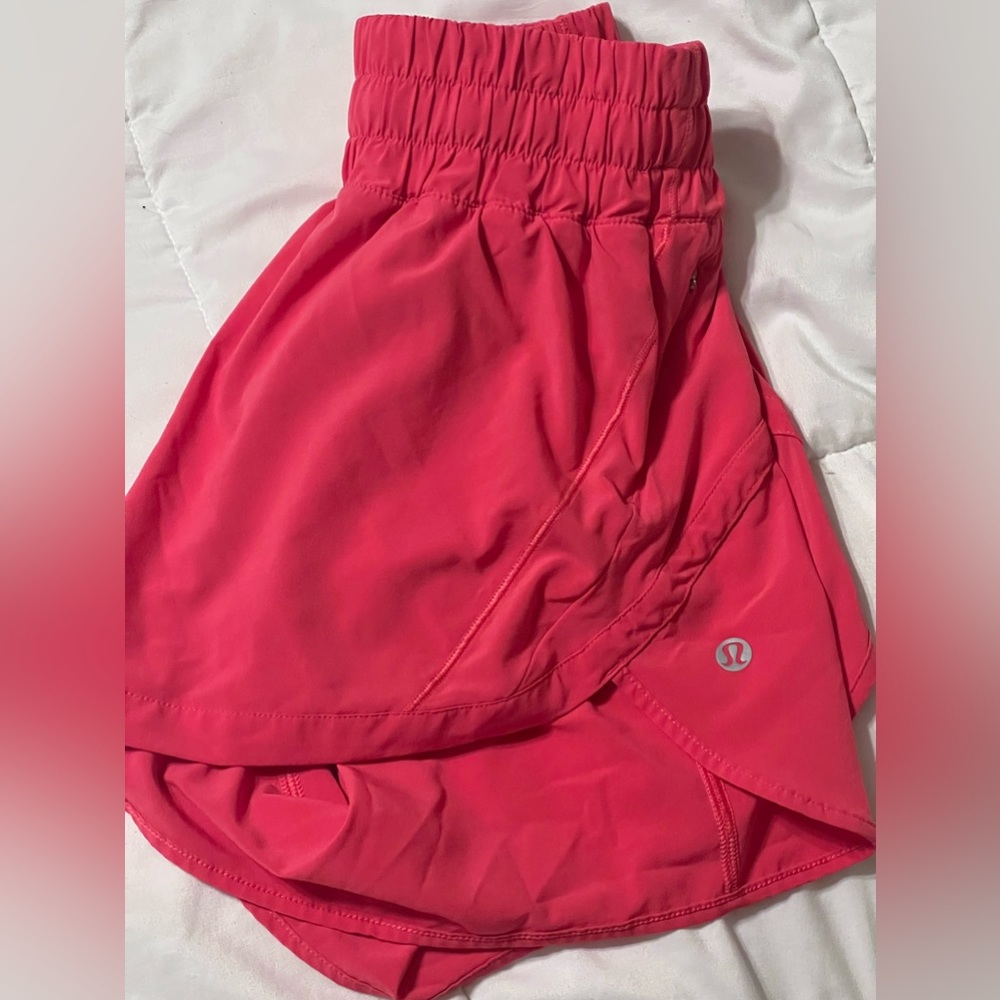 GUC lululemon track that High-Rise lined shorts 3”